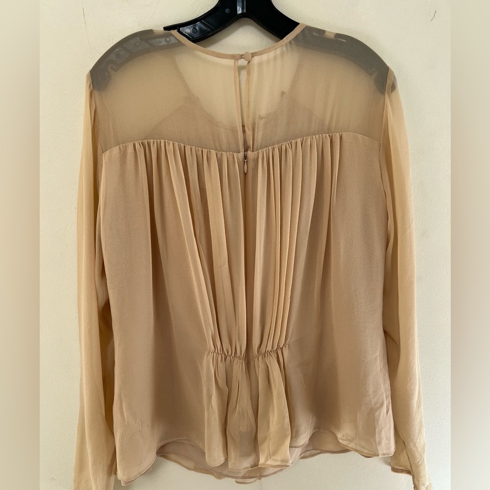 Soft, Sheer &  feminine blouse Size 10 by the designer Worth - Picture 5 of 7